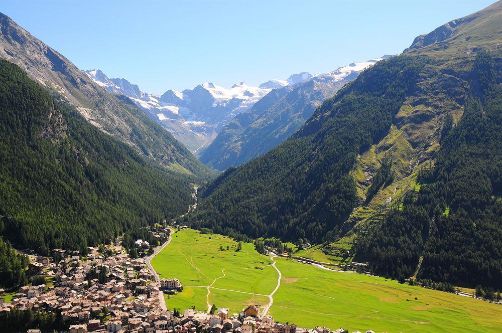 Hotel Le Bouquet - Adults Only Cogne Exterior foto