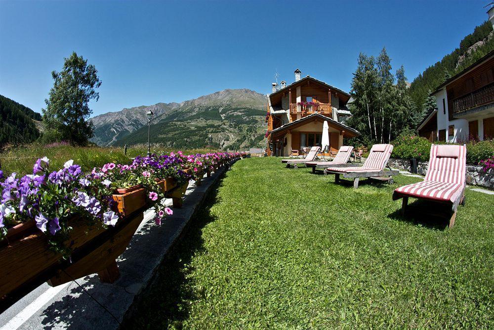 Hotel Le Bouquet - Adults Only Cogne Exterior foto