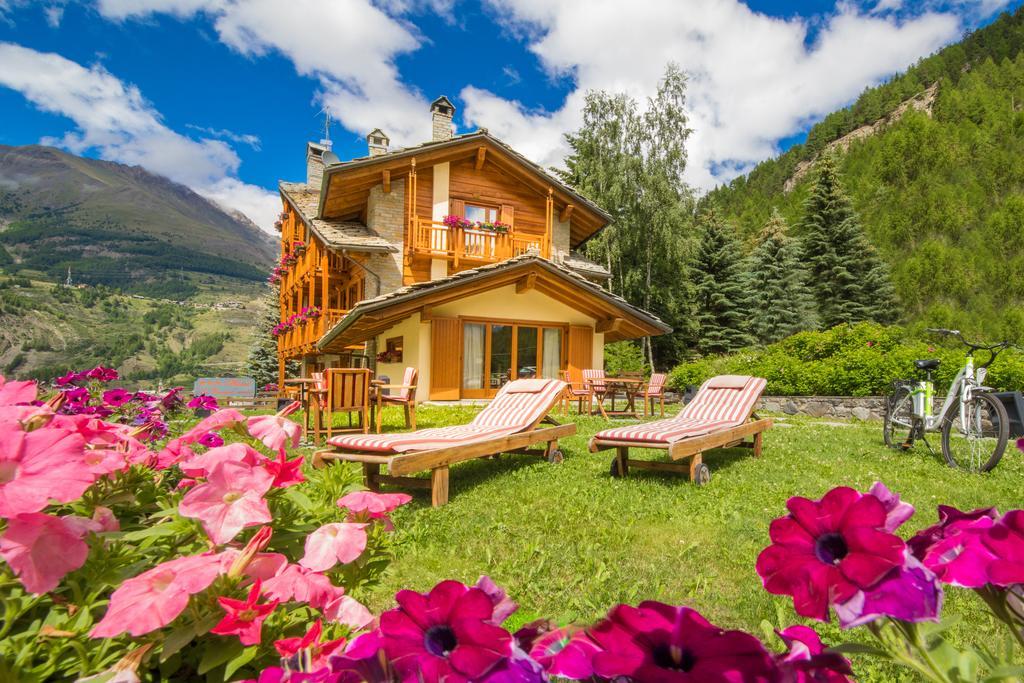 Hotel Le Bouquet - Adults Only Cogne Exterior foto