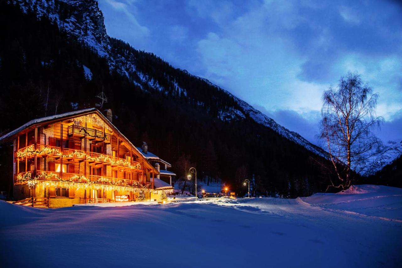 Hotel Le Bouquet - Adults Only Cogne Exterior foto